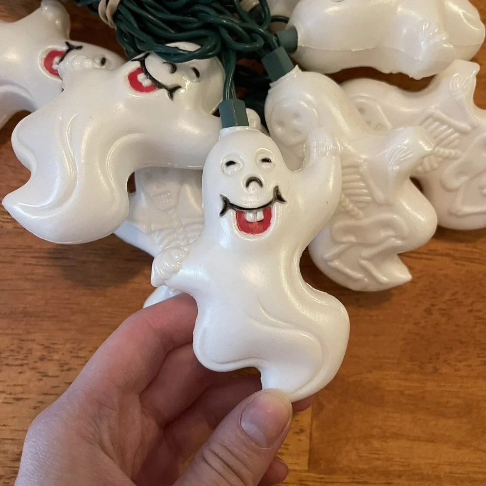 Vintage Happy Ghost Skeleton Bone Light Set Halloween Blow Mold Ghost Cover 90's